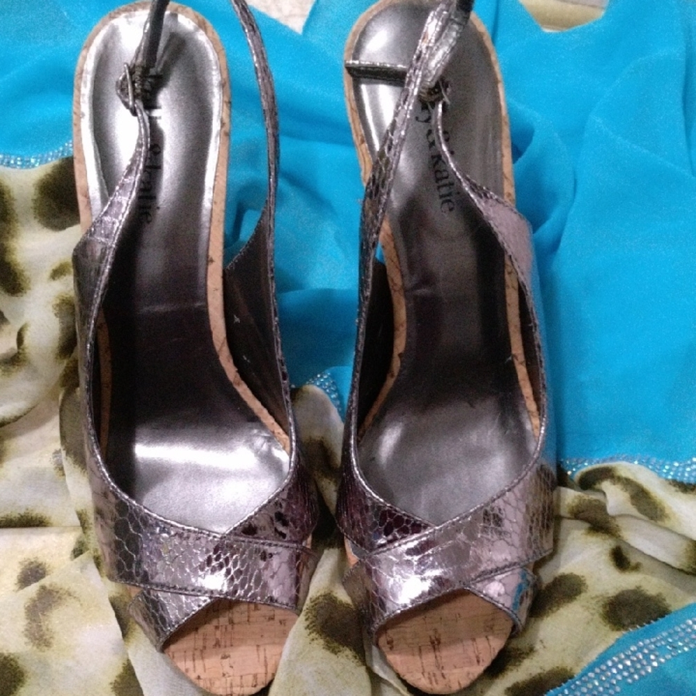 Elegant Silver Metallic Heels by Xhilaration